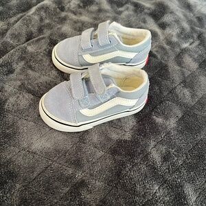 Vans Toddler Size 6 in Light Blue EUC